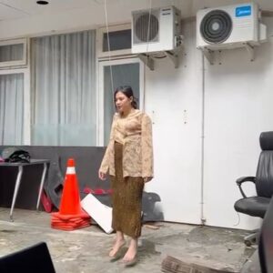 Badriyah Afiff Instagram - Selamat Hari Film Nasional 🖤🎥🎬
