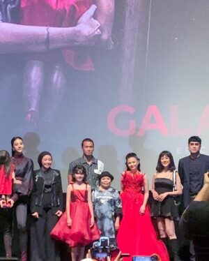 Badriyah Afiff Instagram - Gala Premiere SPIRIT DOLL✨

Makeup Artist @meriklaa 
Hairstylist @aryhudi 
Custom Designed @yoss_bridal_couture 
Fashion Assistant @caeeenn 
Captured @rudyjpank