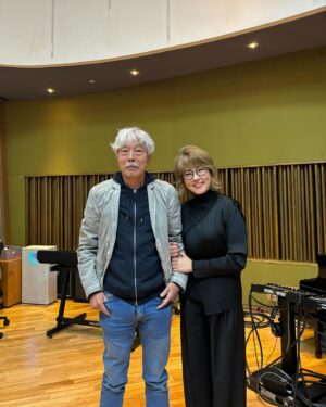 Bae Cheol-soo Instagram - 금요일 저녁 7시 ‘음악캠프 라이브’ ‘나윤선’. #배철수의음악캠프📻 #배캠 #나승렬작가