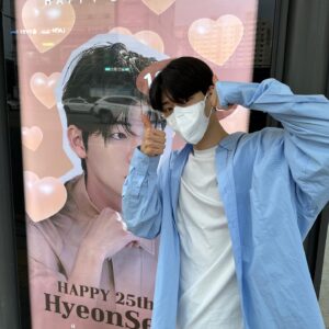 Bae Hyeon-seong Instagram - 축하해 주신 모든분들 덕분에 행복한
생일을 보낸거 같아요
앞으로 더 열심히 하도록 하겠습니다
감사합니다 !!!😁😁😁