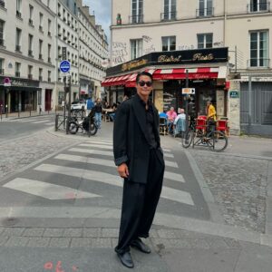 Bae Jung-nam Instagram - 요지 선생님 보고옴 😎80세 연세에도 여전히 🇫🇷paris fashion week show 를 하시는 😌🙏👍🏻👏👏👏@yohjiyamamotoofficial #yohjiyamamoto