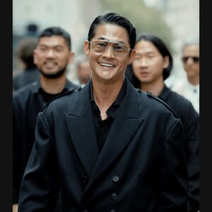 Bae Jung-nam Instagram - 요지 선생님 보고옴 😎80세 연세에도 여전히 🇫🇷paris fashion week show 를 하시는 😌🙏👍🏻👏👏👏@yohjiyamamotoofficial #yohjiyamamoto