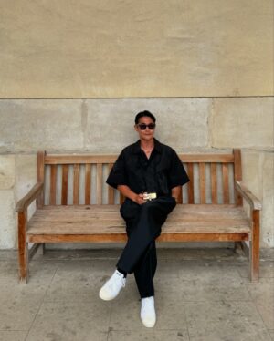 Bae Jung-nam Instagram - 같은옷 다른느낌 Songzio Paris 😎🇫🇷🇫🇷🇫🇷 @songzio_official