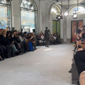 Bae Jung-nam Instagram - 너무나 멋졌던 Songzio 2025 S/S Paris Fashion week 😃👍🏻👏👏👏🎊🎉🇫🇷🇫🇷🇫🇷 @songzio_official #parisfashionweek