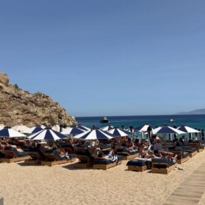 Bae Jung-nam Instagram - beautiful mykonos 😃📸🎞️💙🤍💙🇬🇷🇬🇷🇬🇷 #mykonos