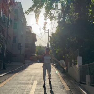 Baek Bo-ram Instagram - 포토바이 엄마🤍

날이 좋아서
라이브 하기전에 엄마랑데이트
사진도 찍어주고
방송때 피디님 역할도 해주고
내 친구도 해주는 만능엄마💋

오늘도 엄마와함께 8시 #그립라이브
#오클렌즈 8번째 앵콜방송 갑니다
(다음 방송 부터는 가격 오른대요 속닥속닥~)