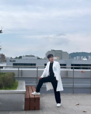 Baek Sung-hyun Instagram - 고뇌우리.

#고독한 #독고다이인생 #우리우리채우리