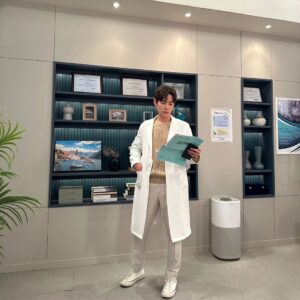 Baek Sung-hyun Instagram - 채우리우리 🫠

#수지맞은우리