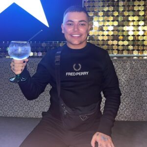 Baga Chipz Instagram - Dressed smart like a London bloke.. 🧐