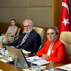 Bahadır Yenişehirlioğlu Instagram - 📍#TBMM

TBMM Milli Eğitim, Kültür, Gençlik ve Spor Komisyonu’nda, Öğretmenlik Mesleği Kanunu Teklifi’nin görüşmelerine devam ediyoruz.

Hayırlara vesile olsun.