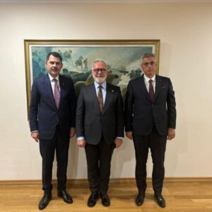 Bahadır Yenişehirlioğlu Instagram - 📍#TBMM

Cumhurbaşkanımız Sayın @RTErdogan’ın tensipleriyle; Çevre, Şehircilik ve İklim Değişikliği Bakanı olarak atanan Sayın Murat Kurum ve Sağlık Bakanı olarak atanan Sayın Kemal Memişoğlu’nu yemin ederek göreve başlamak üzere geldikleri Gazi Meclisimizde karşıladık.

Değerli Bakanlarımıza görevlerinde başarılar diliyorum.

@muratkurum
@kemalmemisoglu53