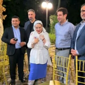 Bahare Rahnama Instagram - استاد رضا توکلی دکتر اقتصاد و برادر همسر جهان پهلوان تختی.‌‌‌...
وقتی تماشاگران ما پر از شور عشق،میشوند.‌‌‌
#یاقوت_تکثیر_میشود #زن_سرخپوش_عاشق #فرهنگسرای_نیاوران#هفته_پایانی#تا_۱۵_تیر