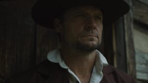 Bailey Chase Instagram - We’ve had to play chess with the weather gods in Kansas the last week but today the sun is shining bright. Also got to welcome and work with some new cast members who shine onscreen. #sodandstubble 

@dodiebrown @rudyramosactor63 @therealmarymcdonough @gabrielpranter @nikkitomlinsonla