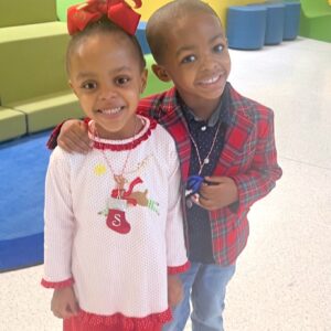 Bakari Sellers Instagram - We love dressing in our Christmas attire for school especially when we can wear our ornaments to school! 

Daddy bought these for us last night & Mommy made them into necklaces 😂🤣😂🤣

#twinsonig #christmasattire #preschoolers