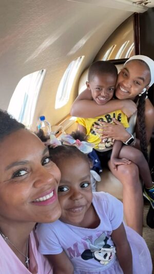 Bakari Sellers Instagram - Sometimes we don’t acknowledge your strength and sacrifices while you hold our family together. “You’re smart, strong, and beautiful.”

Love you @ellenruckersellers. Happy Mother’s Day!