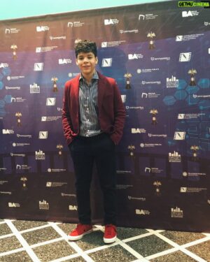 Balthazar Murillo Instagram - “Premios Condor de Plata 2019”. Gracias por la pilcha @boliviaonline @converse_ar .