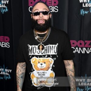 Bandit The Rapper Instagram - Grand Opening of Dazed 

Thanks for having me: @dazedcanna 

📷 📸: @gettyimages @noamgalai 

👕 🕶️: @moschino 

#StayDazed #BanditTheRapper #gettyimages #GrandOpening #moschino #wireimage