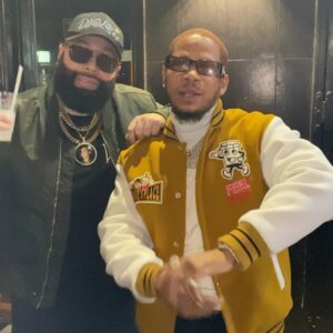 Bandit The Rapper Instagram - With @vedothesinger celebrating his album release “Mood Swings” congratulations bro 

#vedo #MoodSwings #listeningparty #BanditTheRapper #Vip