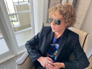 Banks Repeta Instagram - Art is many things.  #armageddontime #focusfeatures #art #film #raybans