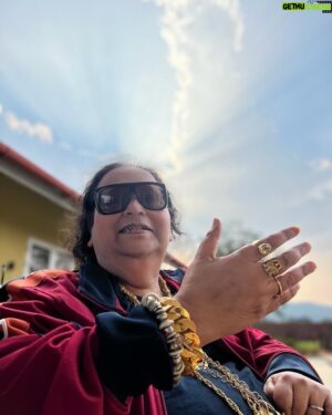 Bappi Lahiri Instagram - Zindagi mera Gaana ! Love you all ❤️🙏