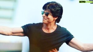 Bappi Lahiri Instagram - Happy birthday Shakrukh :) 🎉 My Favorite! God bless! @iamsrk