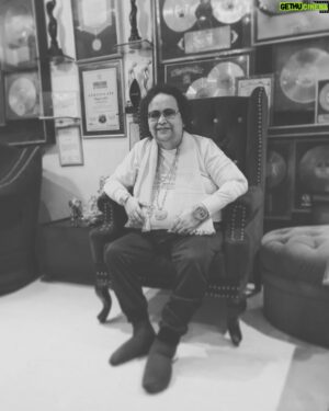 Bappi Lahiri Instagram - My favorite chair ❤️ #tuesdayvibes