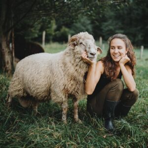 Bára Vávrová Instagram - Never shared pictures from @farma_pod_holendry. Few snaps of a beautiful (yet sometimes also a bit rough) little world created by two cool people who I’m blessed to call friends. 

#farming #jeseniky #czechia