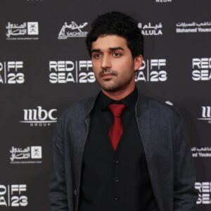 Baraa Alem Instagram - من العرض العالمي الأوّل لفيلم #حوجن في #مهرجان_البحر_الأحمر_السينمائي_الدولي في جدة. 

From the 1st world premiere of #HWJN in the 3rd #redseafilmfestival . 

تنطلق عروض الفيلم في صالات السينما في الرابع من يناير 2024. 

See you in cinemas Jan 4th.