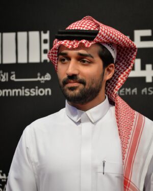 Baraa Alem Instagram - من افتتاح #مهرجان_أفلام_السعودية ، البيت الأوّل للسينما السعودية. 

شرف كبير أن أقف على مسرح إثراء وأقوم بتقديم حفل افتتاح مهرجان أعتبر نفسي ابنه، كلام كثير ودي اكتبه بس باختصره كلّه في جملة واحدة 
شكراً أحمد الملّا 

A huge pleasure to host the opening ceremony of the 9th Saudi Film Festival. 

Thanks to 
@saudifilmfestival 
@ithra 
@film_moc 

Saudi cinema would never be what it is without @almulla0624 , thanks for believing in me.

📷 by @n9jy