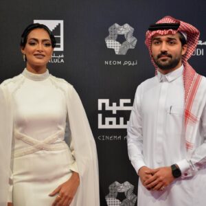 Baraa Alem Instagram - من افتتاح #مهرجان_أفلام_السعودية ، البيت الأوّل للسينما السعودية. 

شرف كبير أن أقف على مسرح إثراء وأقوم بتقديم حفل افتتاح مهرجان أعتبر نفسي ابنه، كلام كثير ودي اكتبه بس باختصره كلّه في جملة واحدة 
شكراً أحمد الملّا 

A huge pleasure to host the opening ceremony of the 9th Saudi Film Festival. 

Thanks to 
@saudifilmfestival 
@ithra 
@film_moc 

Saudi cinema would never be what it is without @almulla0624 , thanks for believing in me.

📷 by @n9jy