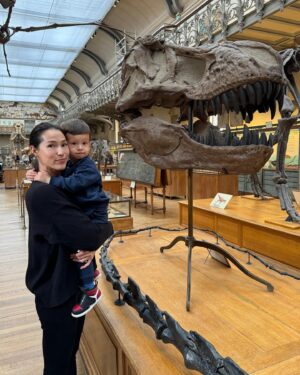 Barbara Akemi Katsuki Instagram - our new hobby, chasing the dinosaurs...and the sharks🦕🦖😁