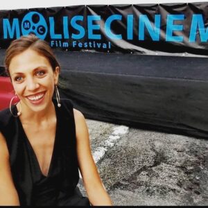 Barbara Chichiarelli Instagram - Qualche giorno fa al Molise Cinema -
Grazie a @federicopommier per avermi invitata e a @cristian.mcff per avermi cercata! 
Grazie a @morriscav e @luisa_1016 per avermi accolta e grazie a Fabio Ferzetti per l’interessante chiacchierata dopo la proiezione di #favolaccefilm !
Ci rivedremo sicuramente...
❤️❤️❤️
@molisecinema @fabiodinnocenzo
