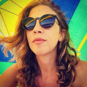 Barbara Chichiarelli Instagram - #pantelleriaisland #meduse #ombrellone #libridaleggere