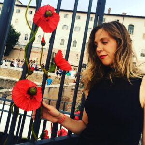 Barbara Chichiarelli Instagram - Only red flowers #flowerbykenzo#factory4pr