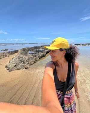 Bárbara Sut Instagram - Totalmente apaixonada por tudo que pude conhecer de Alagoas! As Crôas de São Bento foram um dos momentos mais especiais da viagem! Obrigada! E até já! 
.
#alagoas #maragogi #sãobento #nordeste #nordestebrasileiro #brasil #AL #croas #croasdesãobento #caribebrasileiro #energialinda #djavan #jangada #verão #natureza
