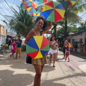 Bárbara Sut Instagram - Porto de Galinhas 🩵🐓
.
#pernambuco #frevo #portodegalinhas #cachorros #cachorrosfofos #gretidao #carnaval #nordestebrasileiro #nordeste #brasil #dogtrip #ipojuca #sutsontheroad