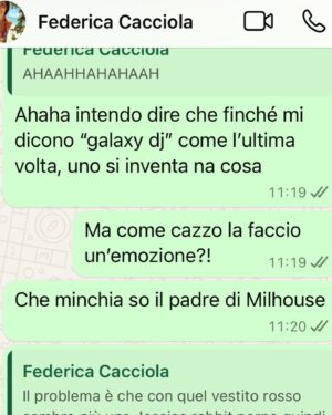 Barbascura X Instagram - @disneyit mi ha invitato alla premiere di Inside Out 2.
Dato che in questi giorni stava a Roma quella imbecille di @_federica_cacciola che mi ostino a coinvolgere nella mia vita, le ho detto “accompagnami così se ti vedo piangere durante il film ti piglio per il culo e mi allieto la serata”. Cosa che puntualmente è successa.
Ho scoperto da lì a breve che era previsto un dress code.  Vi allego la conversazione che ne è derivata. Ps: qualcuno effettivamente è venuto in pantalone marrone, camicia bianca e cravatta, ma pareva Spongebob. Ho vinto.
Ps: #insideout2 spacca.