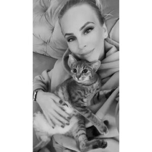 Barbora Balúchová Instagram - 💔 R.I.P. ARSIA 💔 Naša milovaná ARSIA tak veľmi to bolí… bola si tým najlepším mačiatkom, bola si členom rodiny… NAVŽDY🤍