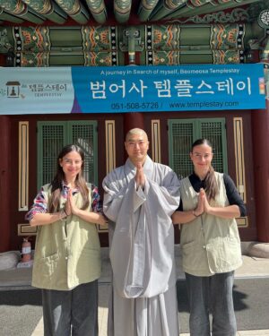 Barbora Černá Instagram - Spent some time at a Buddhist temple with monks. Thank you for the teaching and experience. We will take that back with us to our European world.. 🫰🏻☯️ #meditationpractice