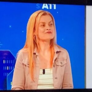 Barbora Fišerová Instagram - Děkuju za milý rozhovor pro pořad Svět A11 s moderátorkou Terezkou Stýblovou🎬🙏
#tva11#sveta11#barafiserova#terezastyblova