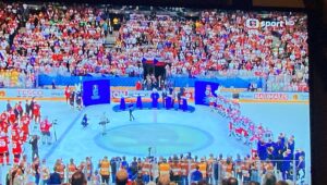 Barbora Fišerová Instagram - Kluci děkujeme za nádherný mistrovství světa 2024 a nezapomenutelné zážitky 🇨🇿🏒❤️💪🏆🥇