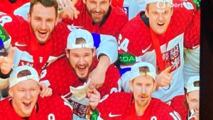 Barbora Fišerová Instagram - Kluci děkujeme za nádherný mistrovství světa 2024 a nezapomenutelné zážitky 🇨🇿🏒❤️💪🏆🥇