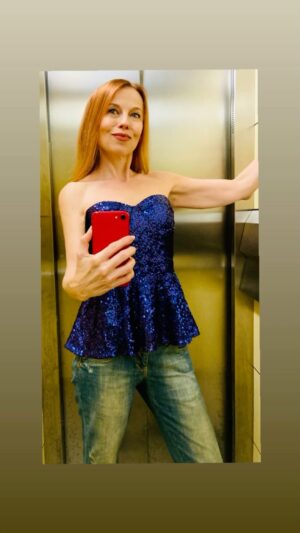 Barbora Fišerová Instagram - Ještě jeden kousek přibyl … všechny moje kousky oblečení najdete v charitativním bazárku Hanky Kynychové 5.6. od 10h do 17h na adrese: Pankrác House, Lomnického 1705/5-9, Praha 4❤️
@nadacnifondhankykynychove