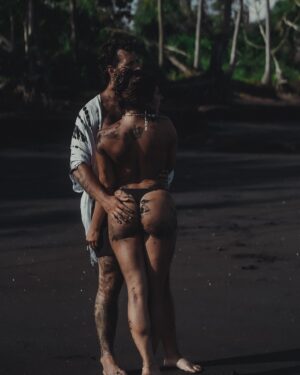 Barbora Zavadilová Instagram - Lovely couple shooting at blacksand beach Bali. Great afternoon with these friendly people. One of my most favourite, responsible and pro models from Prague. And we did it in Bali 🤩🤩🙏 Thanks a lot for your time  and nice shots guys 🤍