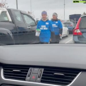 Bård Tufte Johansen Instagram - Dere andre kan vippse #2133 
#turne #12gode @antonsoise