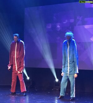 Bård Ylvisåker Instagram - Myboys! Vil du le - se Calle og Vidar på latter! Vel overstått premiær!❤️