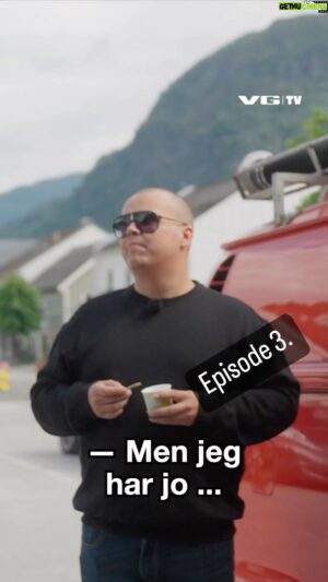 Bård Ylvisåker Instagram - Episode 3. Bjarte har tagget «kuk». #vgtv #kuk #badass #uglum #ylvisisogn