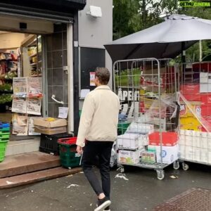 Bård Ylvisåker Instagram - Met a guy yesterday at the store. We went driving. He filmed everything. Weird guy. @aleksmeso