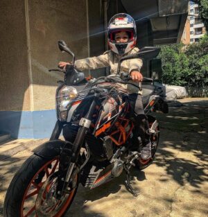 Barış Atay Instagram - 👨‍👦🏍🖤