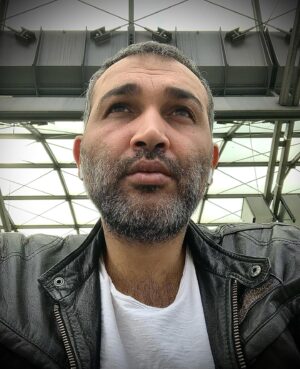 Barış Atay Instagram - 🤨